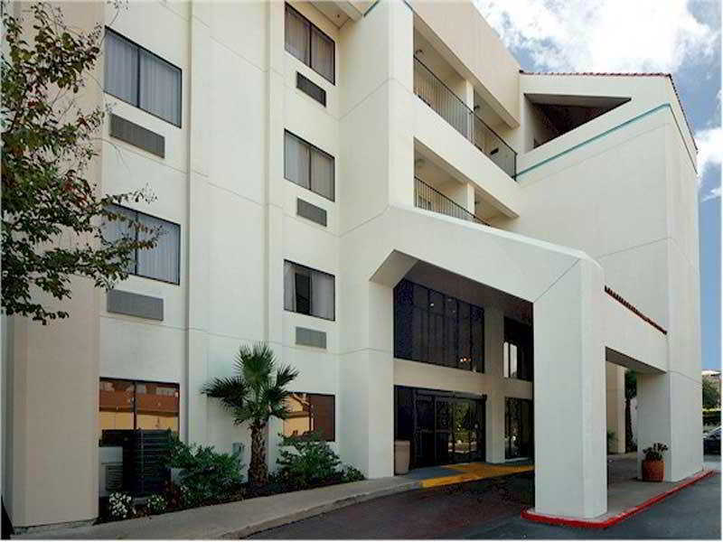 La Quinta Inn By Wyndham Austin North Extérieur photo