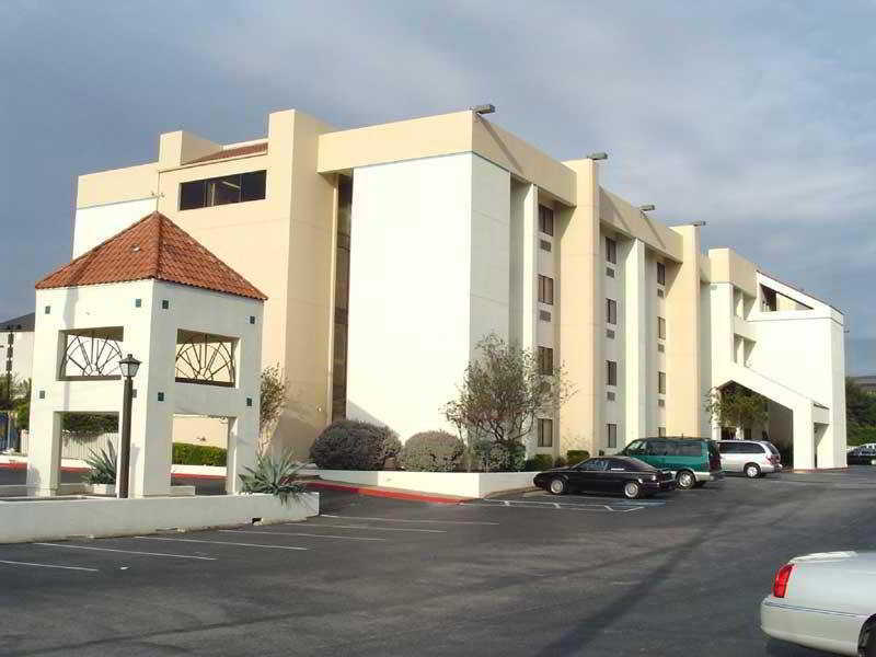 La Quinta Inn By Wyndham Austin North Extérieur photo